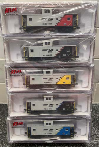 NS “Mane” Caboose Set #1